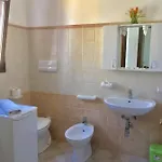 S'oggiastrone * Tanaunella