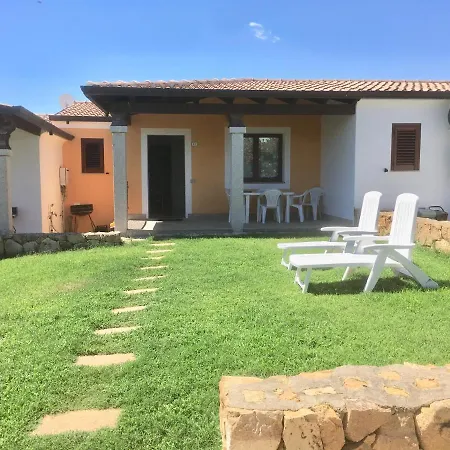 Holiday home S'oggiastrone Tanaunella